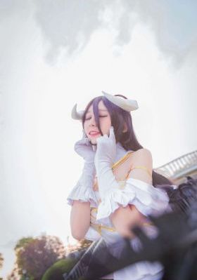 日韩制服师生第一页_免费在线观看